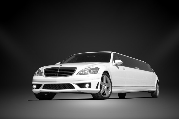 la 12 Passenger Mercedes s550 Limo